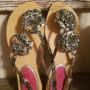 Poetic License Mint Julip Flower Sandals, size 7
